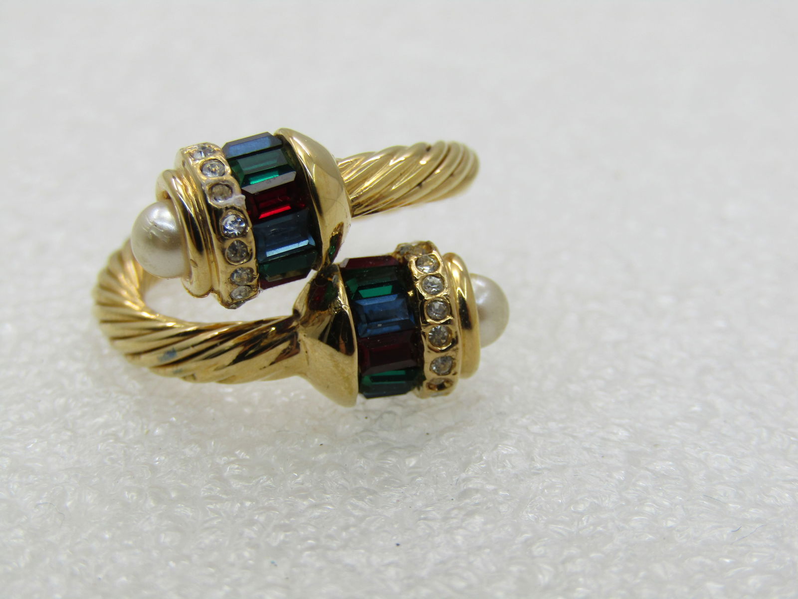 Vintage Joan Rivers Straw Bead Faux Pearl Bypass Ring, Size 5-6 adj., Gold Tone - 3