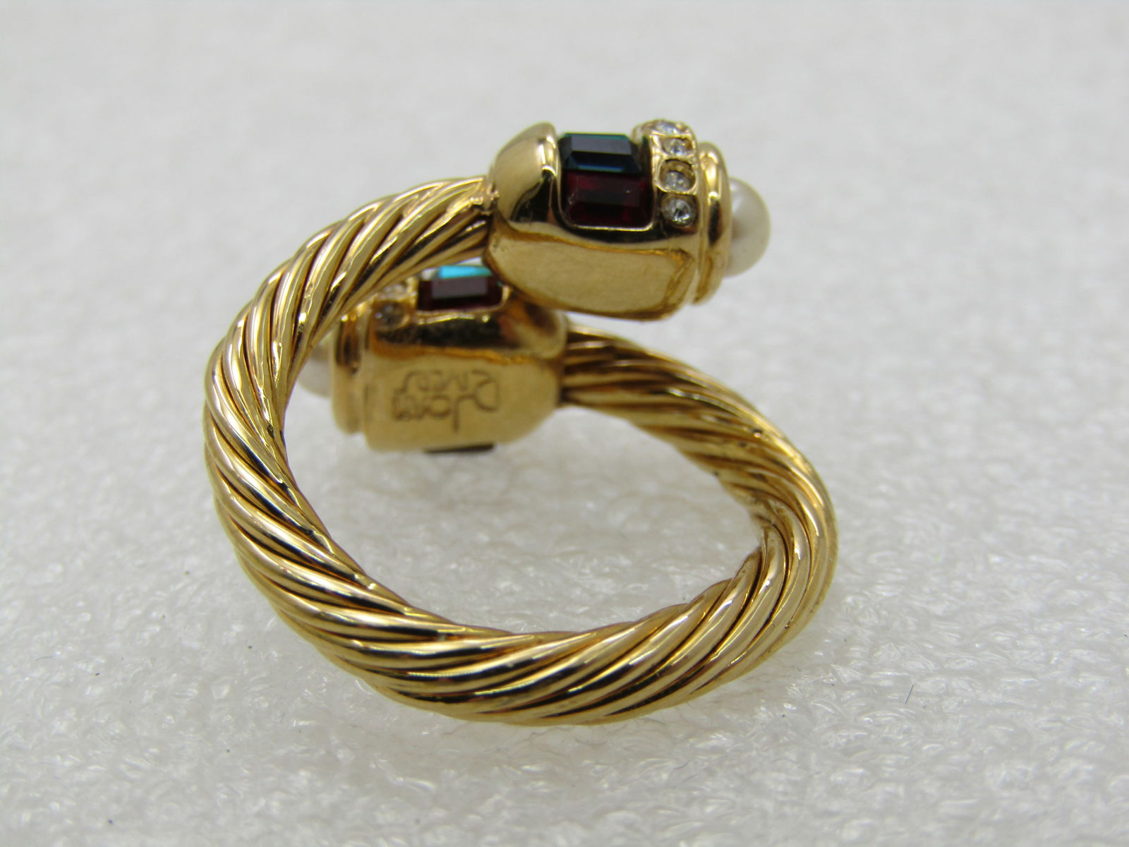 Vintage Joan Rivers Straw Bead Faux Pearl Bypass Ring, Size 5-6 adj., Gold Tone - 5