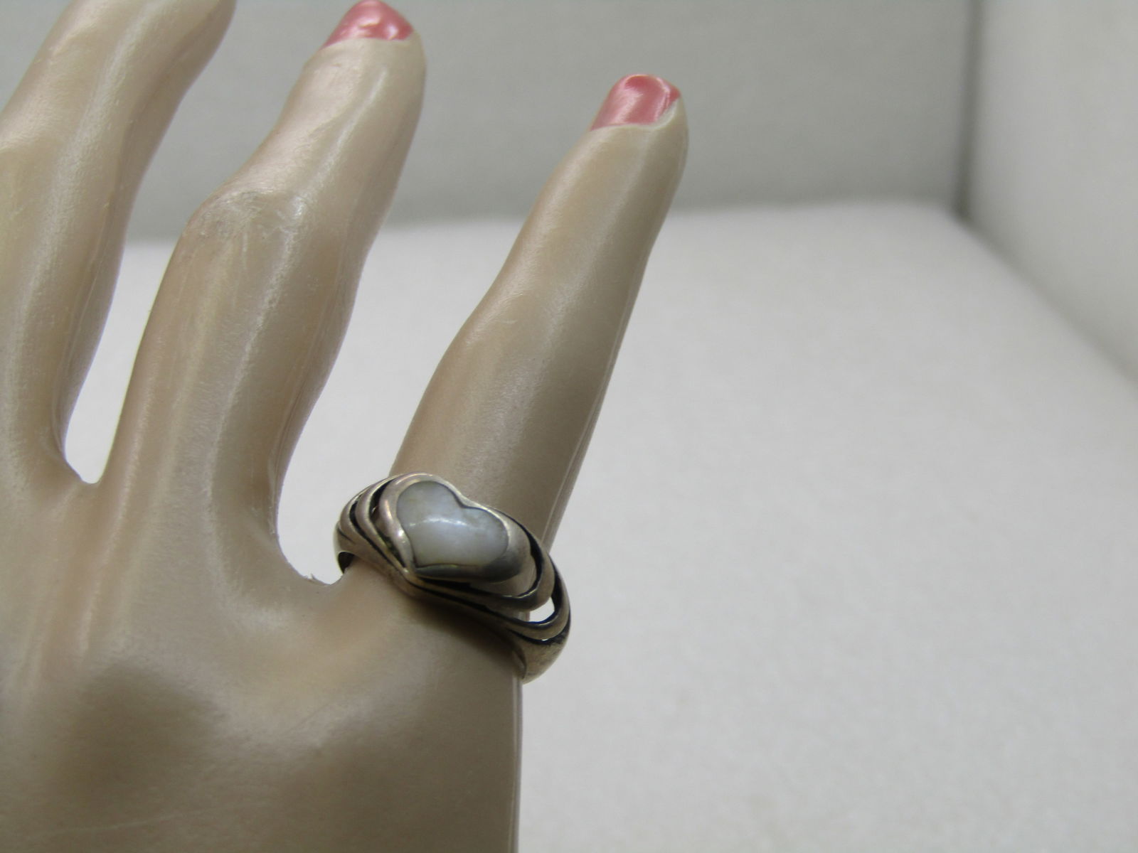 Vintage Sterling MOP Heart Ring, Sz. 6 - 7