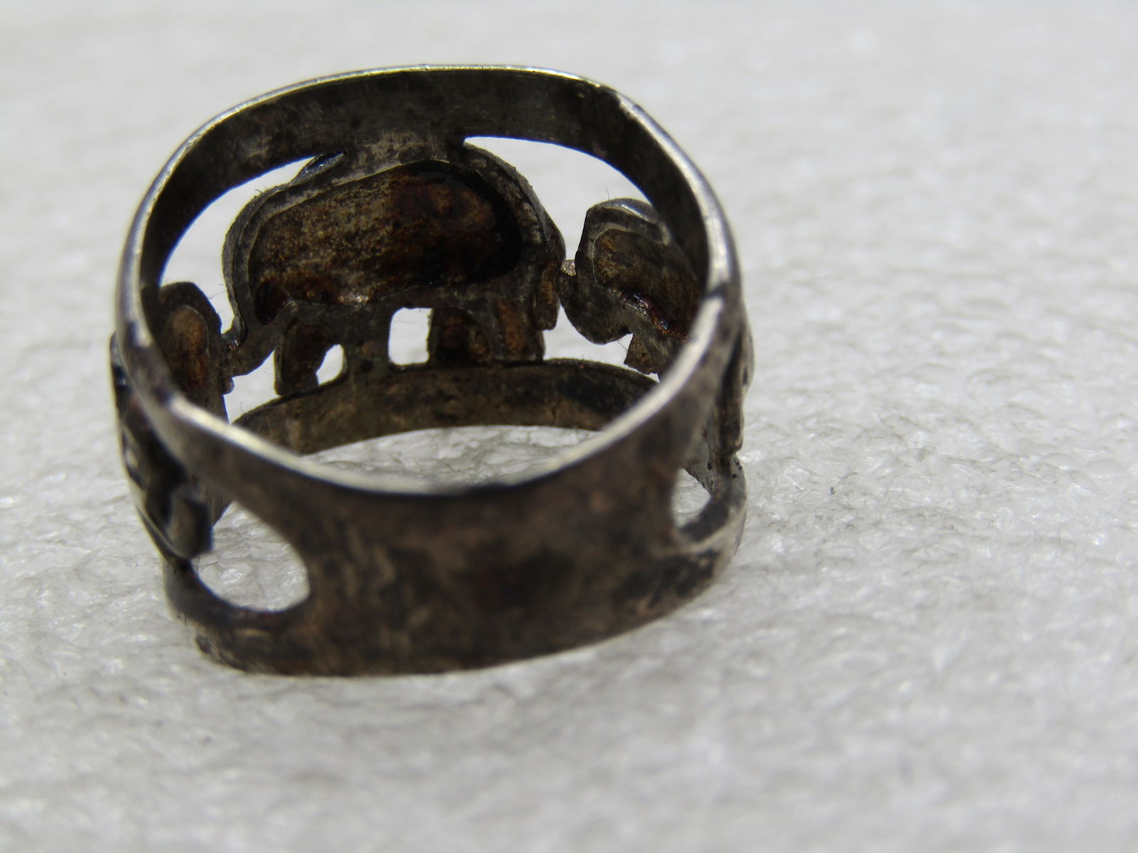 Vintage Sterling Silver Elephant Band Ring, Sz. 6 - 5
