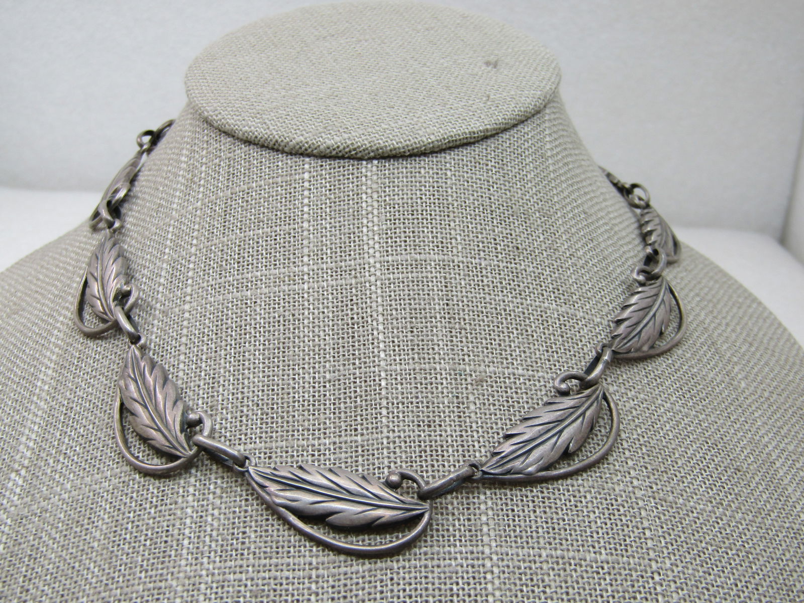 Vintage Sterling Danecraft Leaf Necklace, Wreath, 15", 27.75gr. - 2