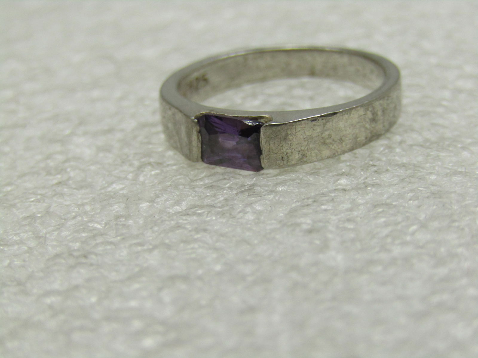 Vintage Sterling Amethyst Ring, Sz. 6, Band with Stone. - 5