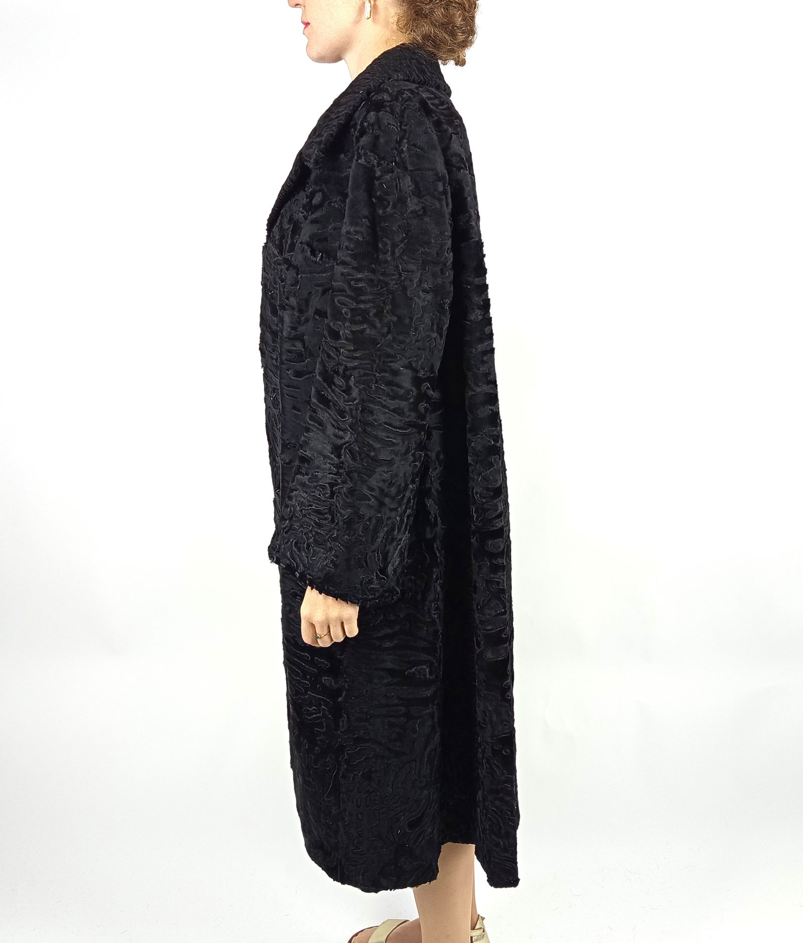 MAHOGANY MINK SHORT COAT EU: XXL - US:24 - 3