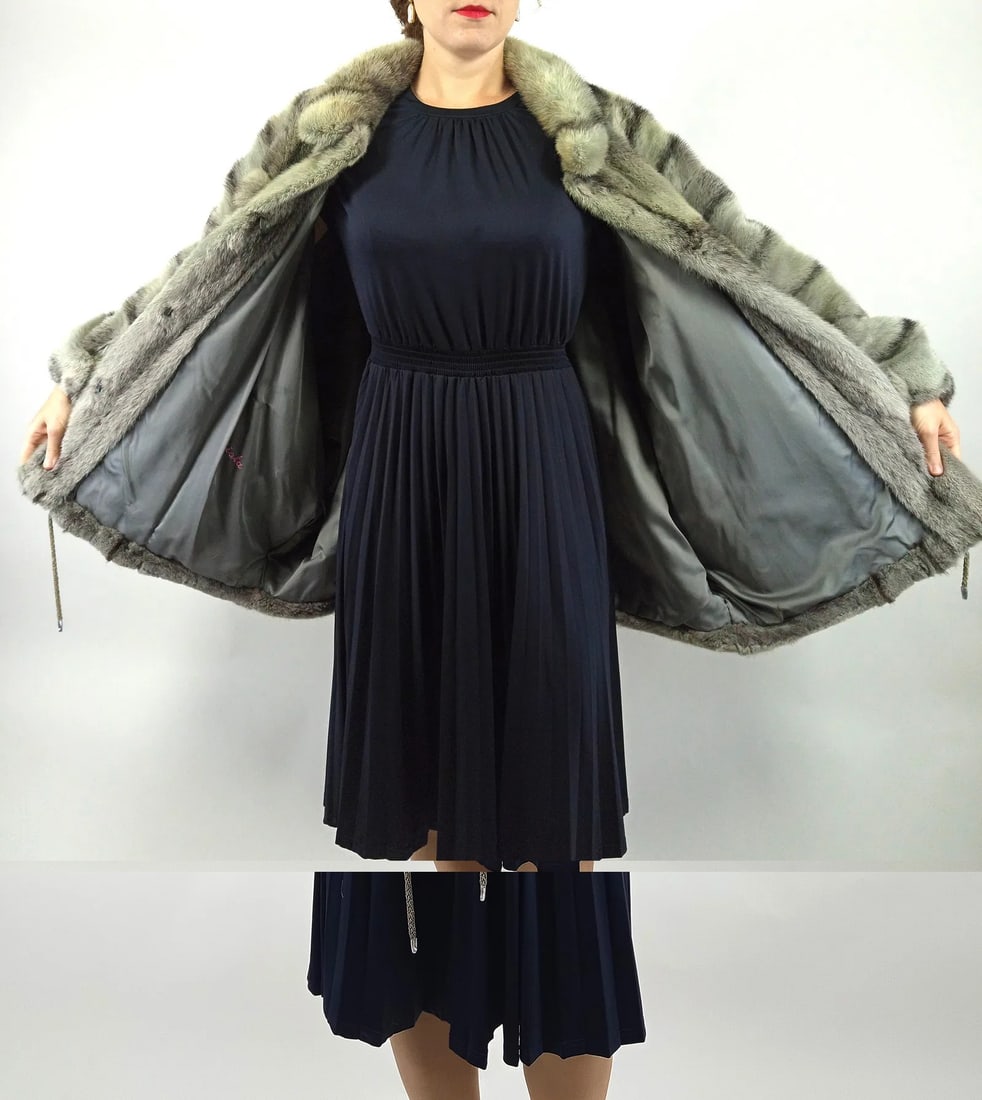 BROWN MINK FUR COAT EU: XXL ; US: 24 - 5