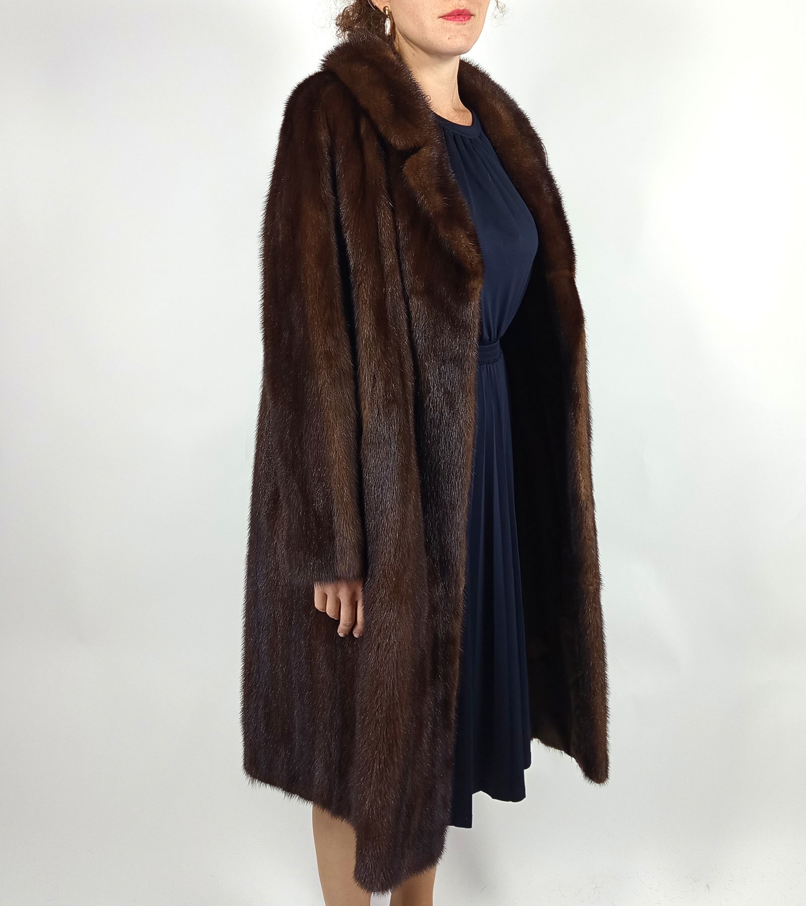 BROWN ALPACA FUR COAT EU: XL ; US: 18 - 7