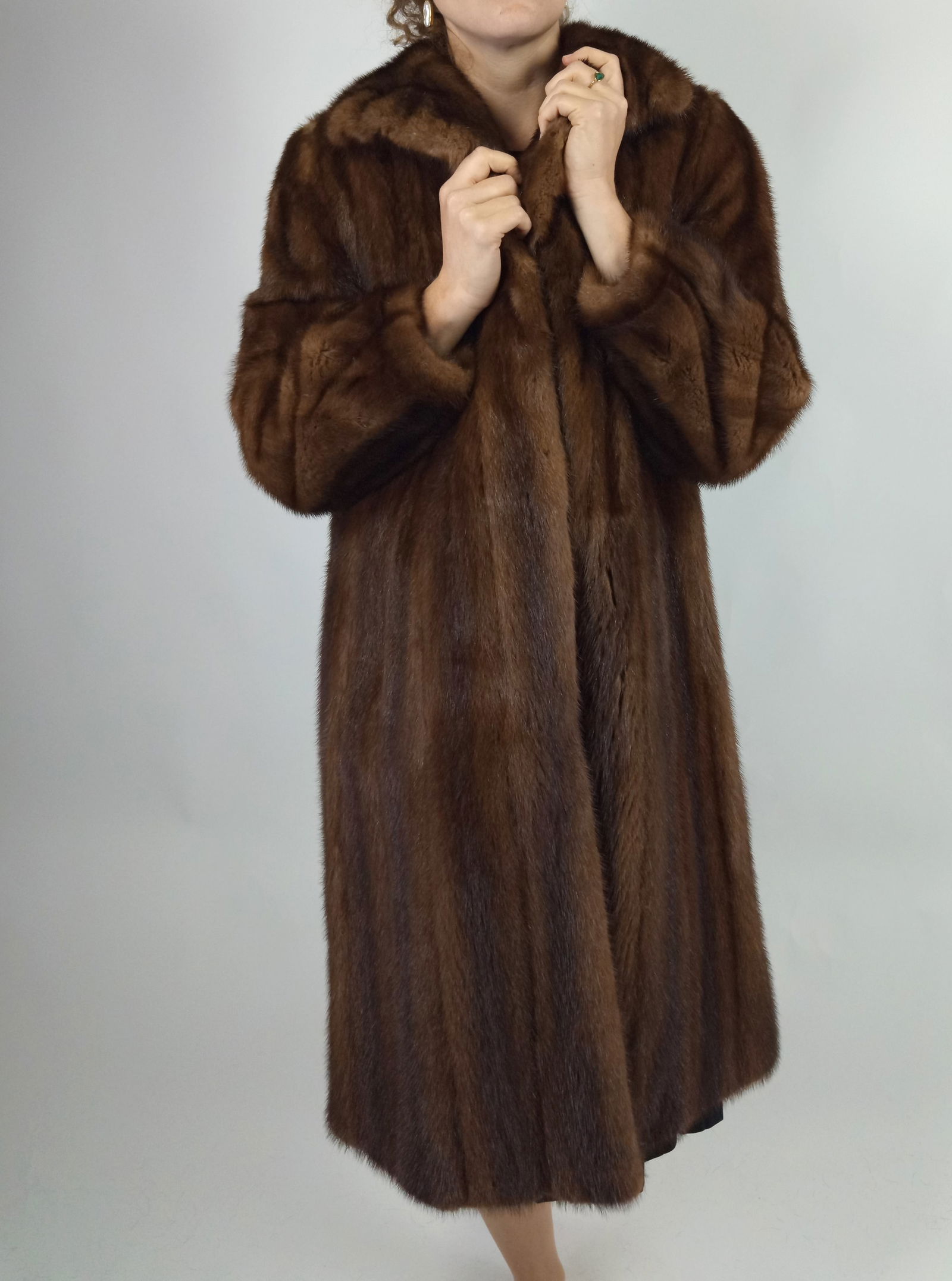 BISAM FUR JACKET EU: XL - US:20 - 9