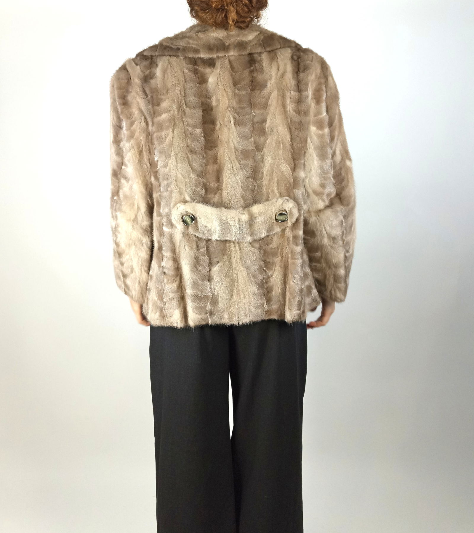 SABLE FUR COAT EU: L; US: 16 - 8