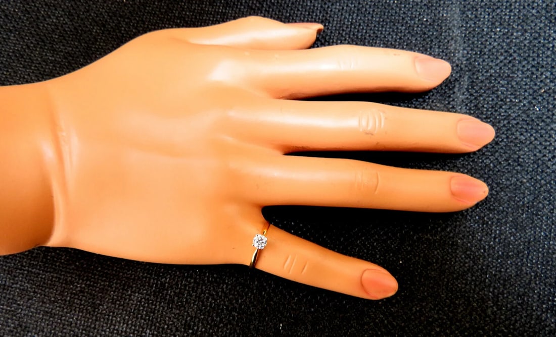 GIA certified .30ct Round Natural Diamond Ring 14kt Classic F/si2** - 5