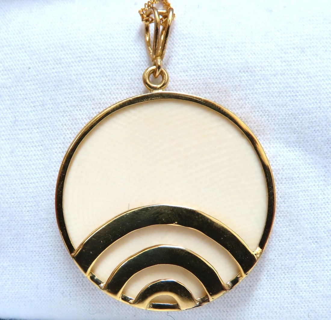 Rainbow Ray Beige Quartz Necklace 18kt 33mm** - 2