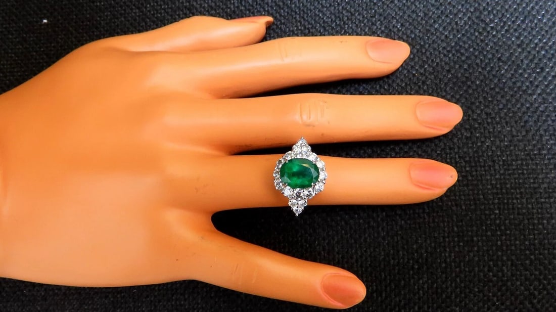 4.12ct natural green emerald diamonds ring 14kt Halo Prime - 7
