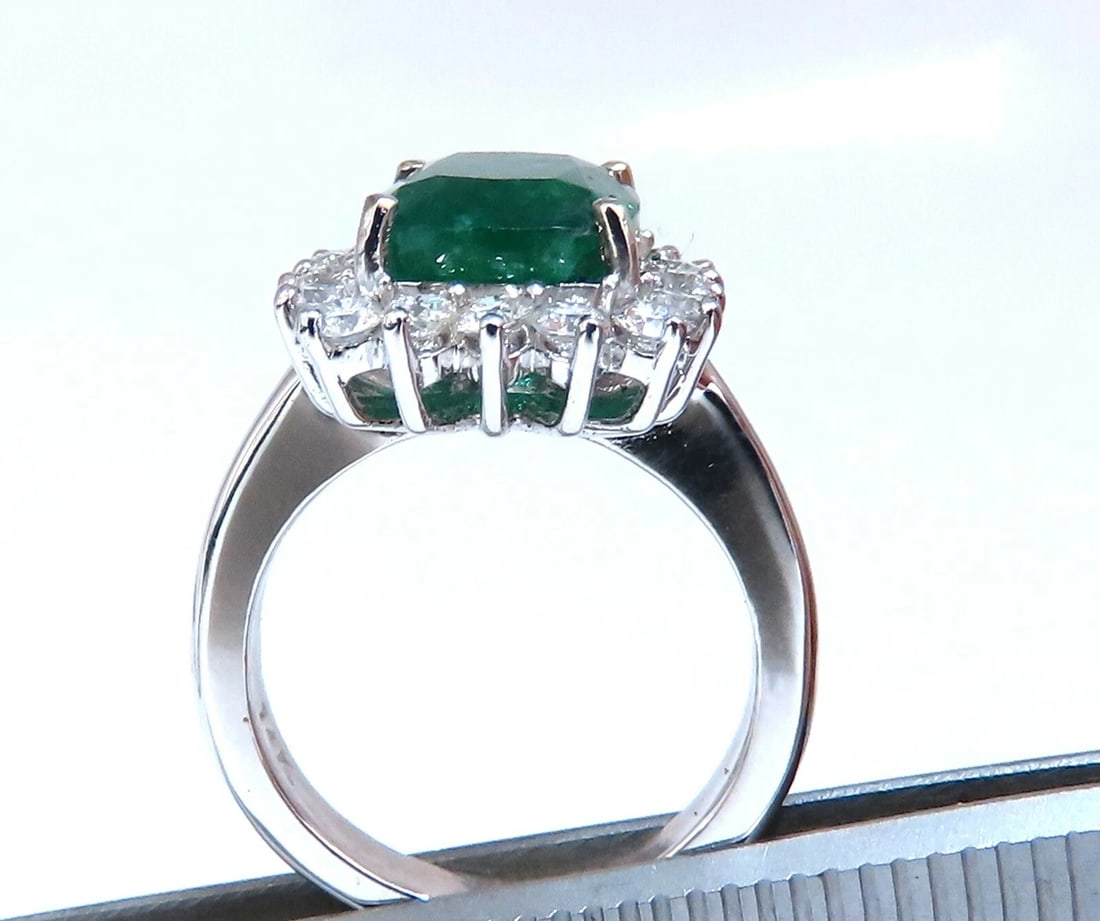 GIA Certified 4.86ct natural green emerald diamonds ring 14kt Halo Prime - 3