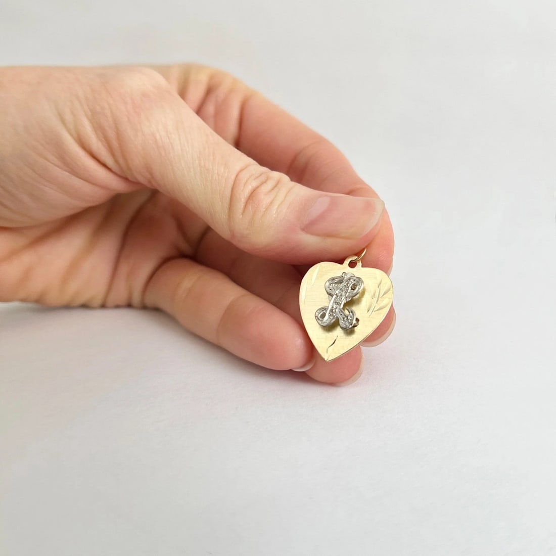 Letter L Initial Diamond Heart Pendant Charm 14K Yellow Gold, 1.10 Grams - 3