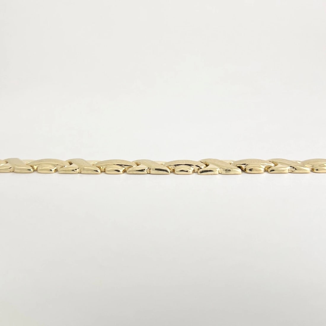 X-Link Bar Chain Bracelet 14K Yellow Gold, 6.4 Inches, 5.38 Grams - 6