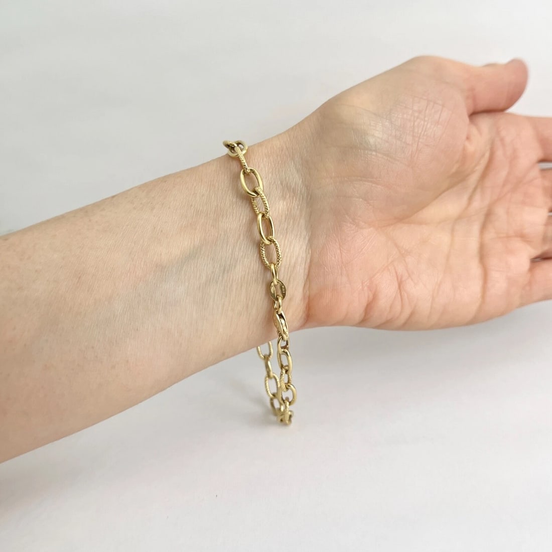 Long Oval Open Chain Link Bracelet 18K Yellow Gold, 7.75 Inches, 4.86 Grams - 5
