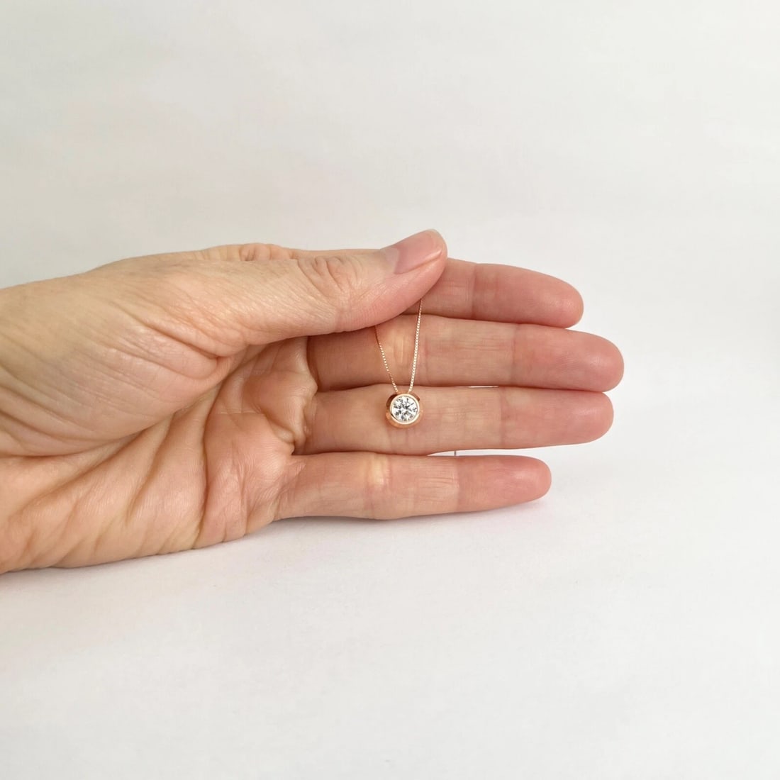 Round CZ Bezel Solitaire Pendant Necklace 14K Pink Rose Gold, 1.14 Grams - 3