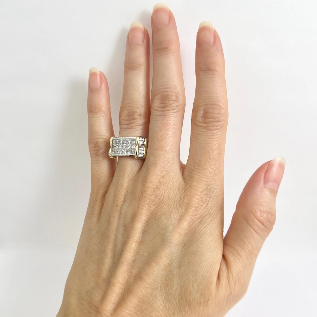 Princess Diamond Invisible Set Two-Tone Band Ring Platinum 18K Gold, 15.86 Gr - 2