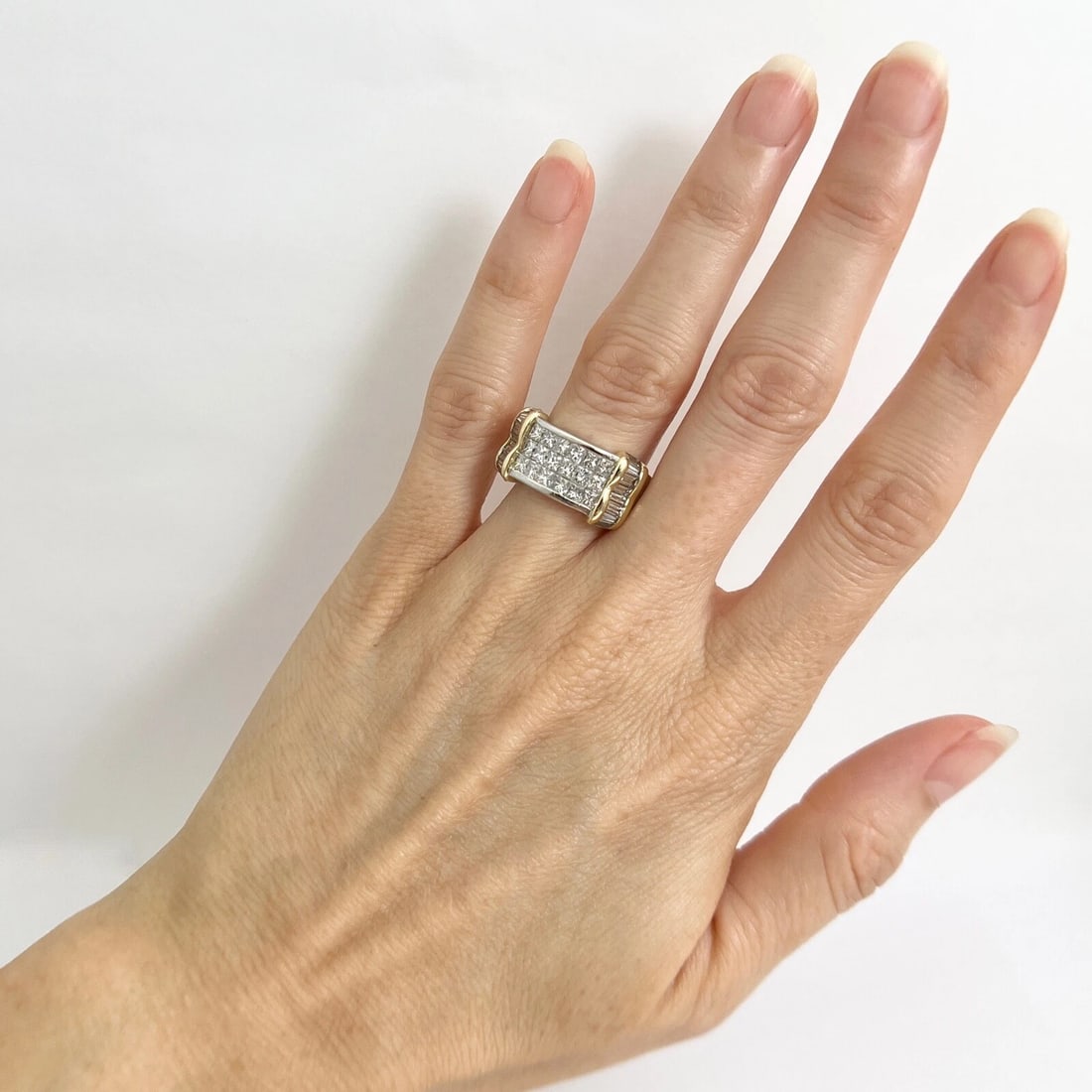 Princess Diamond Invisible Set Two-Tone Band Ring Platinum 18K Gold, 15.86 Gr - 3