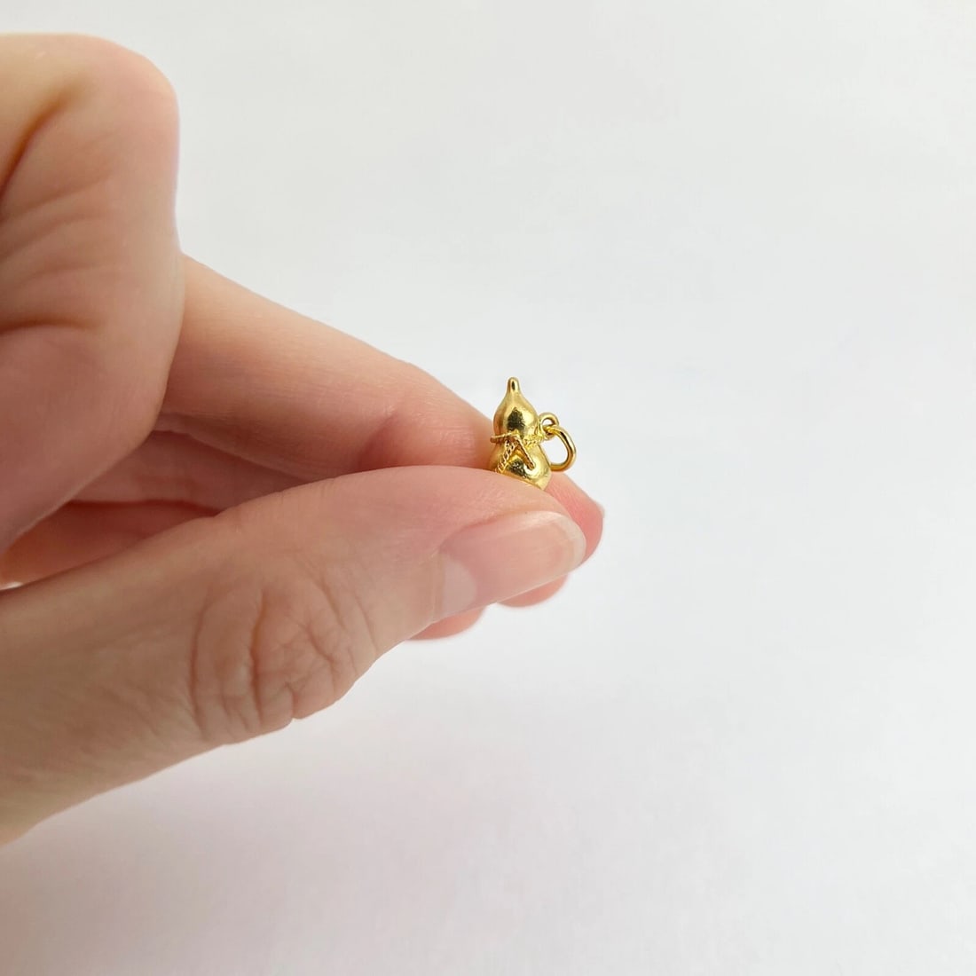 Wulu Wu Lou Bottle Gourd Charm Pendant 24K Yellow Gold, .94 Grams - 6