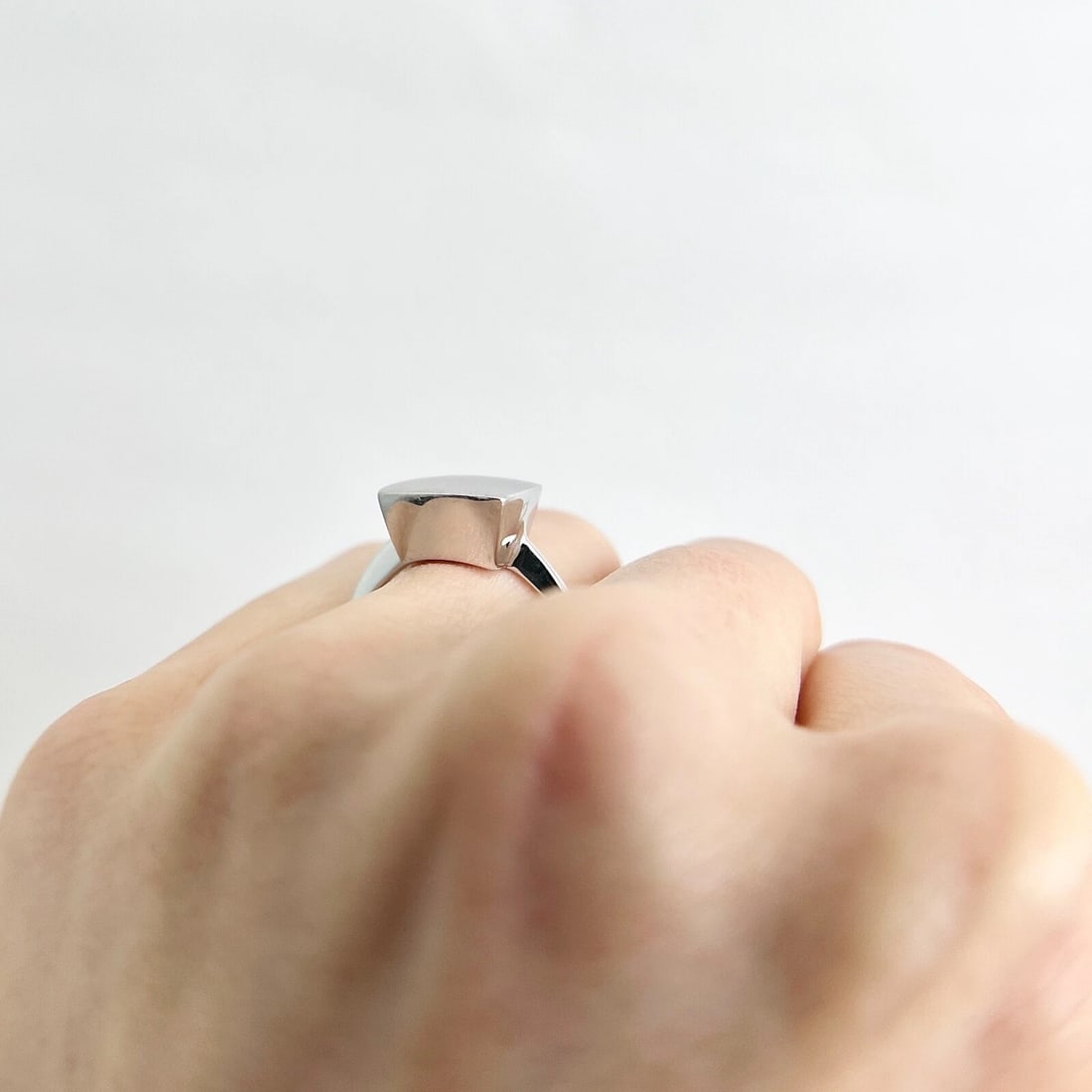 Satin Finish Square Signet Ring 18K White Gold, 5.14 Grams - 5