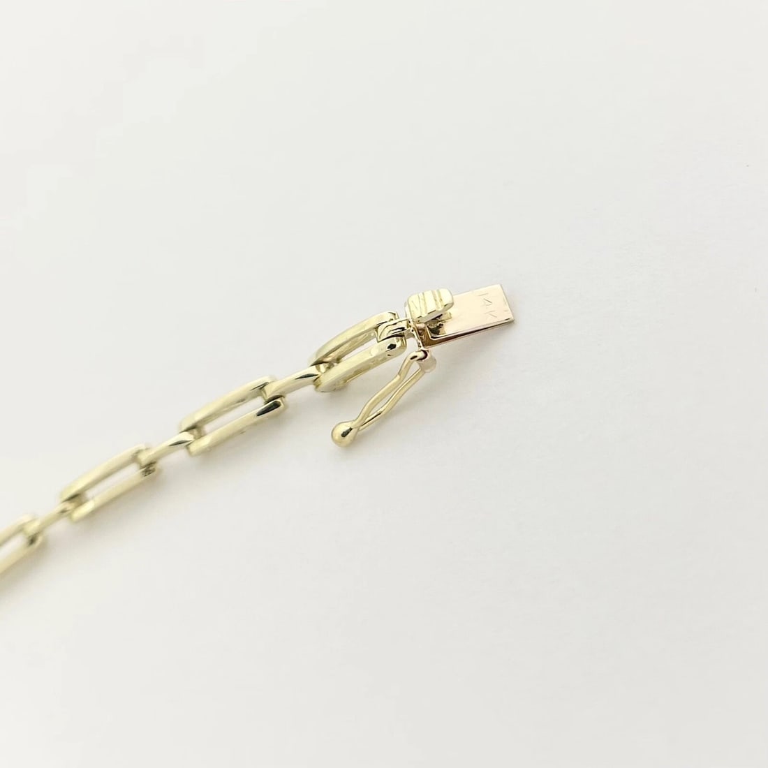 Oval Green Emerald Gemstone Diamond Bracelet 14K Yellow Gold, 7.74 Grams - 8