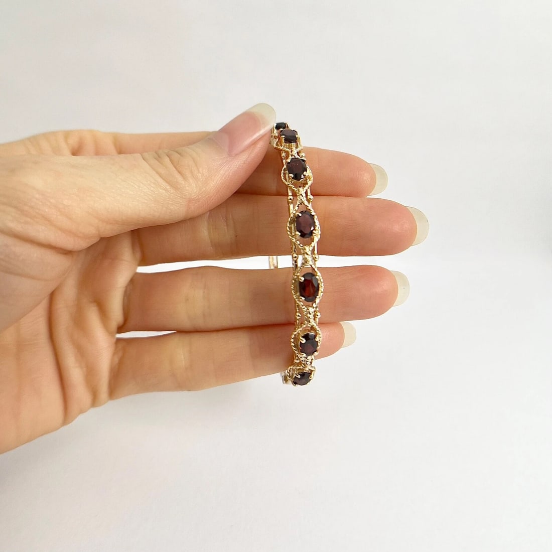 Oval Garnet Gemstone Filigree Bangle Bracelet 14K Yellow Gold, 13.32 Grams - 2