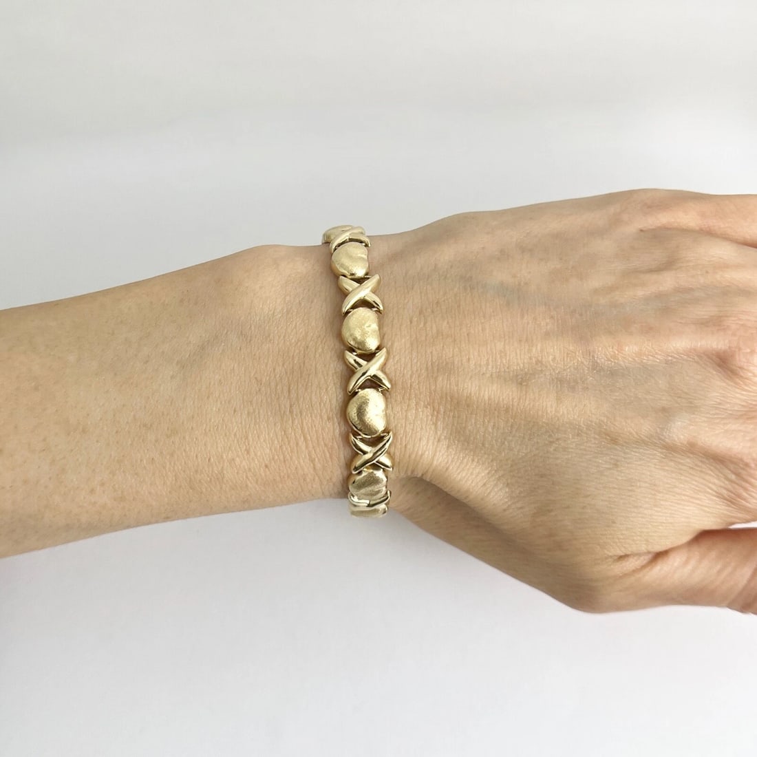 Heart XO Chain Link Bracelet 14K Yellow Gold, 7 Inches, 9.80 Grams - 3