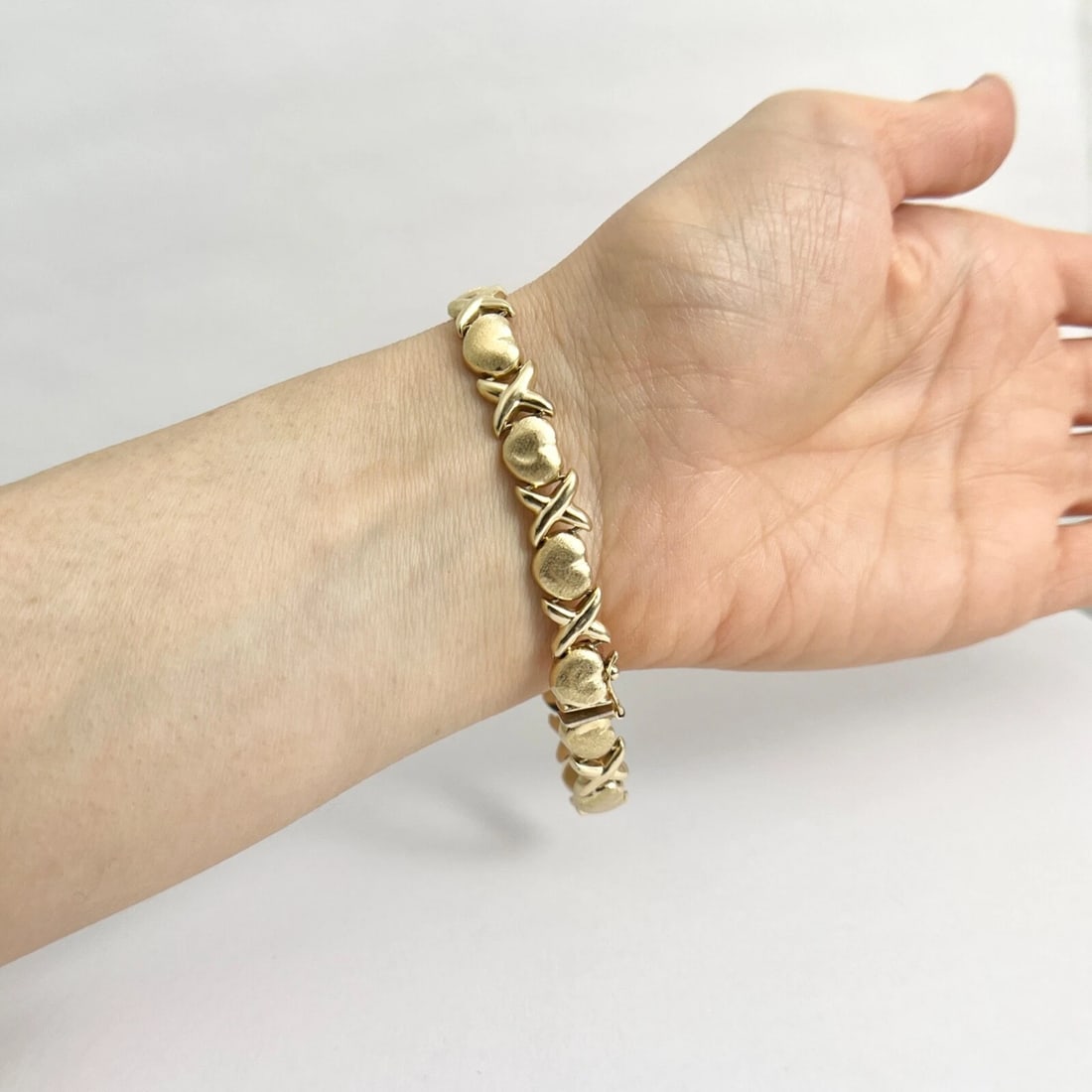 Heart XO Chain Link Bracelet 14K Yellow Gold, 7 Inches, 9.80 Grams - 5