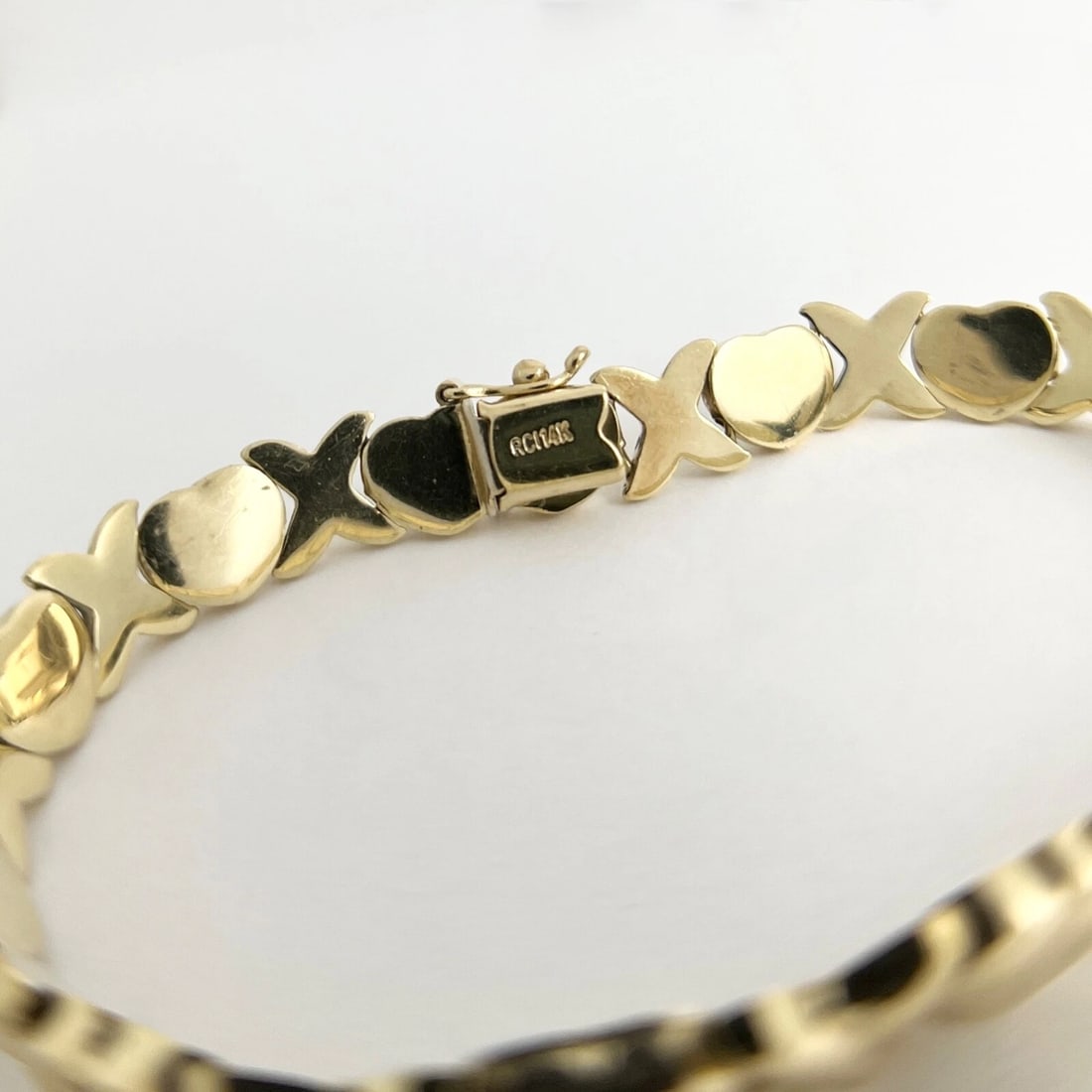 Heart XO Chain Link Bracelet 14K Yellow Gold, 7 Inches, 9.80 Grams - 7