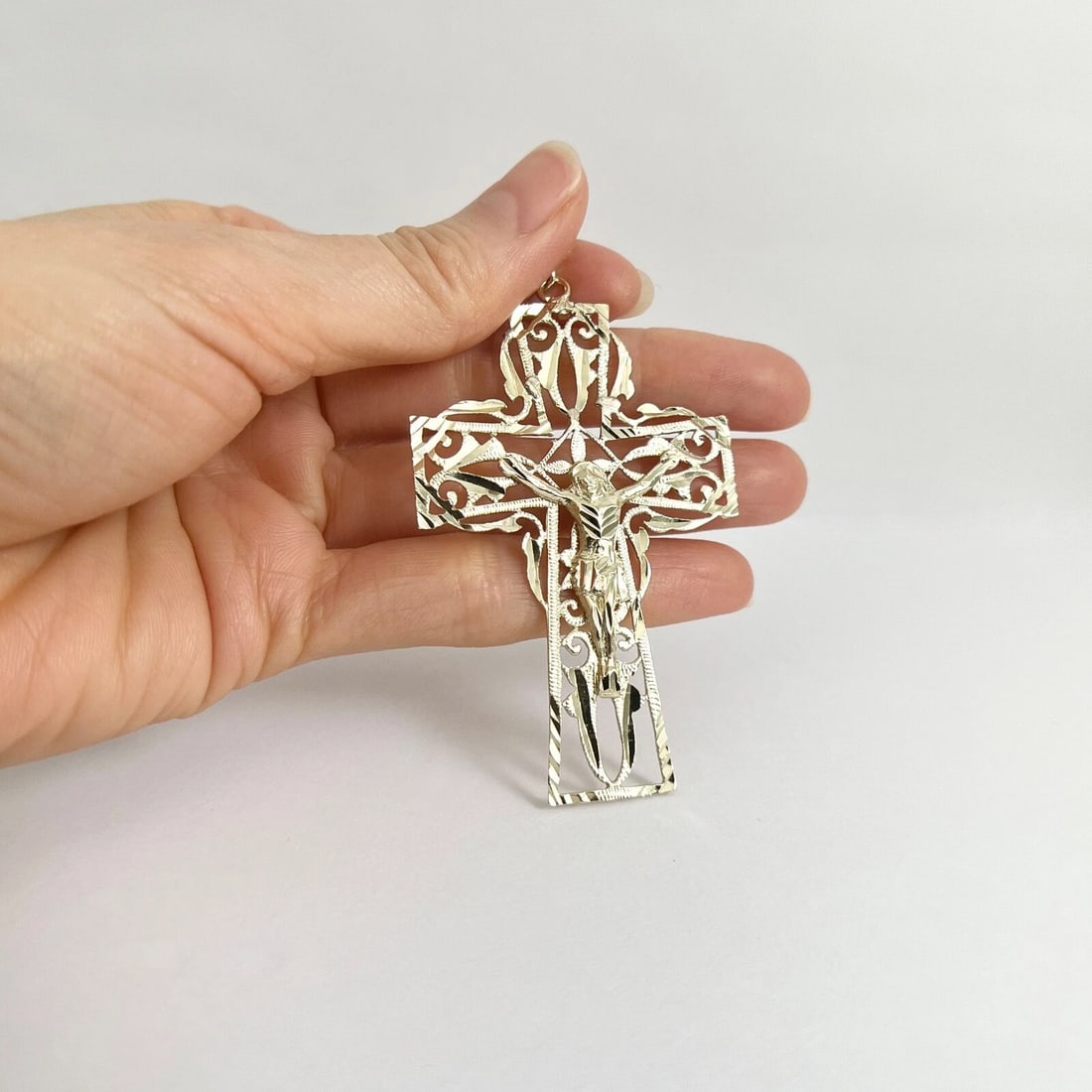 Large Crucifix Cross Necklace Pendant 10K Yellow Gold, 8.70 Grams - 3