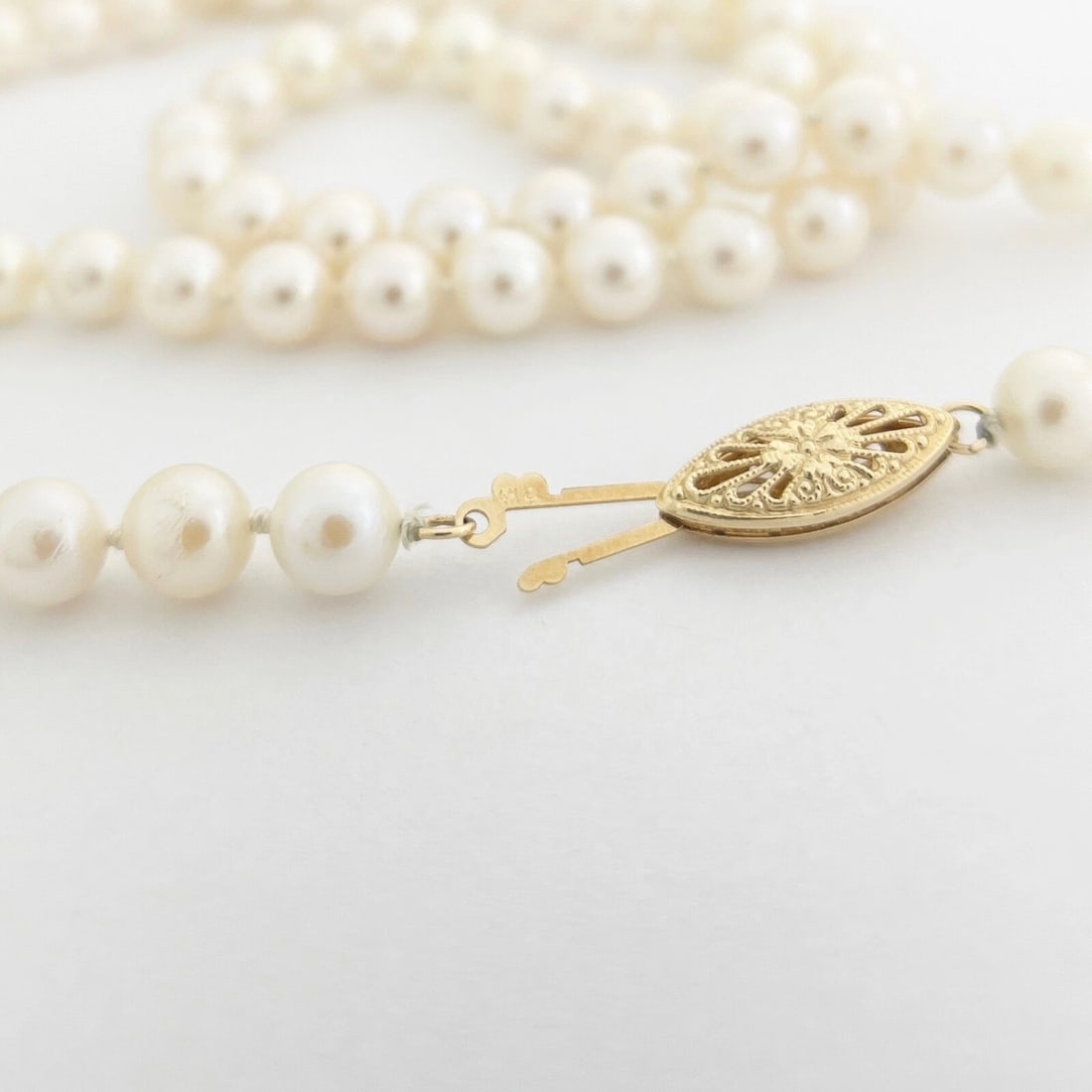 Long Japanese Cultured Pearl Necklace 14K Yellow Gold Clasp 30 Inches, 38.24 Gr - 8