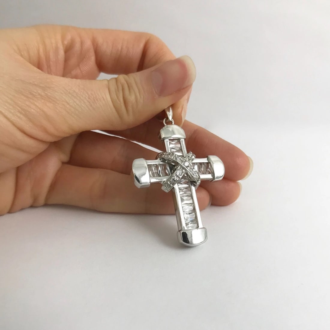 CZ Cubic Zirconia Cross Necklace Pendant 18K White Gold, 12.52 Grams - 2