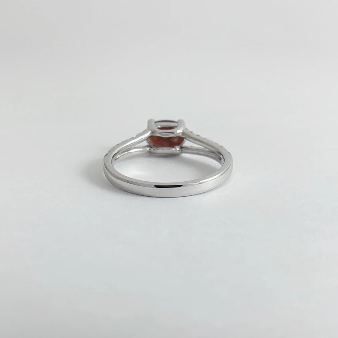 Oval Garnet Diamond Split Shank Statement Ring 14K White Gold, 2.10 CTW, 2.95 Gr - 9