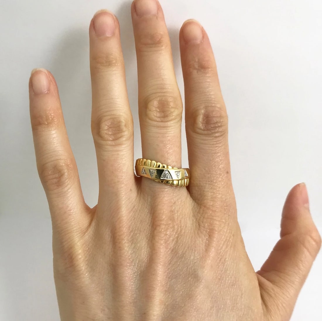 Diamond Triangle Fringe Wave Statement Ring 18K Yellow Gold, Size 7.5, 5.7 Grams - 3