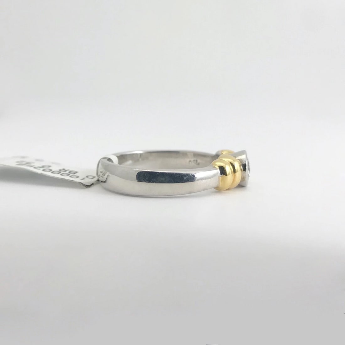 Two-Tone Round Bezel Diamond Ring 18K White Yellow Gold .32 CT - 7