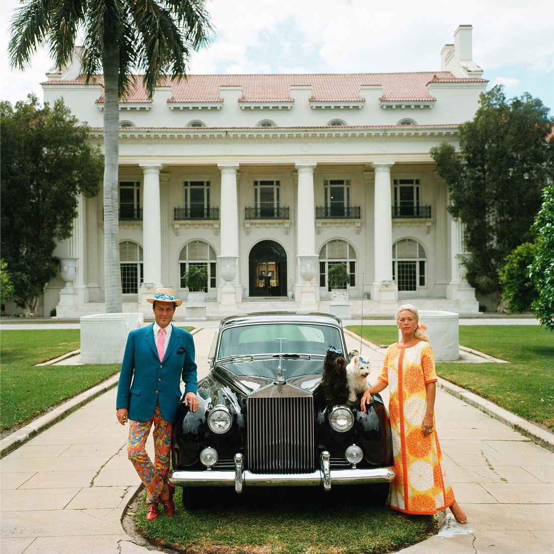 Slim Aarons Official Estate Print - Donald Leas 1968 - Oversize: 1968 - 7