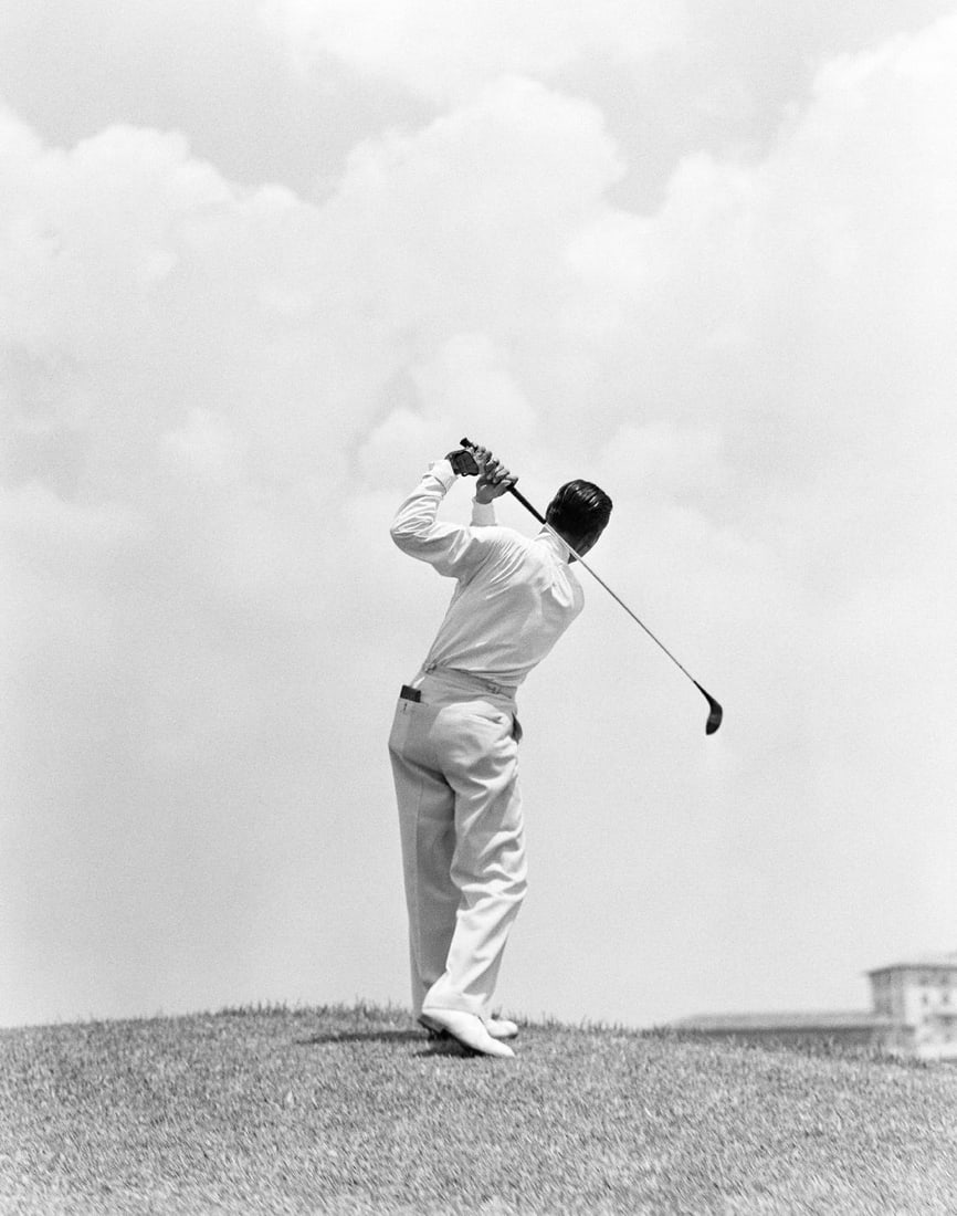 Tee Off - silver gelatine print Oversize Golf: 1939 (printed later) - 14