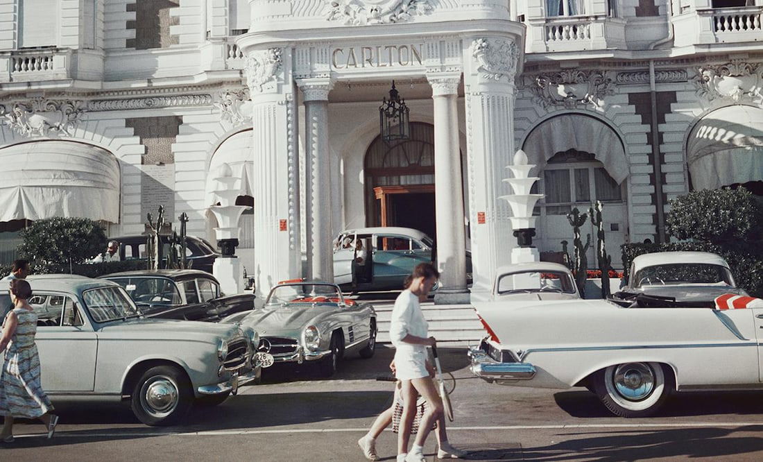 Slim Aarons Carlton Hotel Limited Estate Print: 1958 (printed later) - 16
