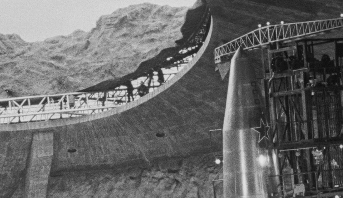 Spectre HQ Bond Set limited edition silver gelatine print: 1966 (printed later) - 3