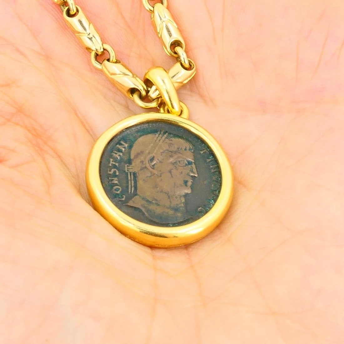 Bvlgari Bulgari Monete Necklace Ancient Roman Coin 18k Gold - 10