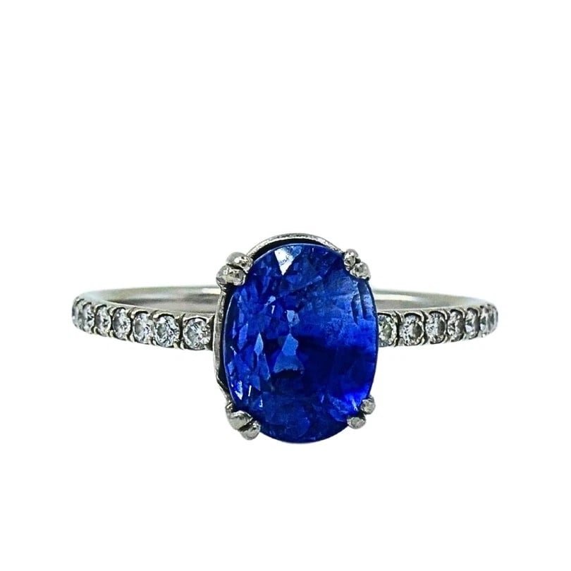 Platinum Sapphire Diamond Ring Estate Jewelry: Title: Platinum Sapphire Diamond Ring Estate Jewelry Description: Product details: MATERALS: Platinum EMSTONE: Sapphire, Diamond WEHT: 2.6 rams MEASREMENTS: 3/16" x 5/16" RN SZE: 5.5 resizable HALLMAR