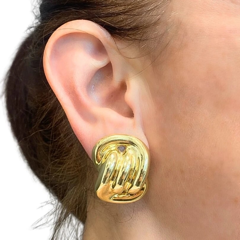 Vintage 14k Gold Earrings Swirl Design - 3