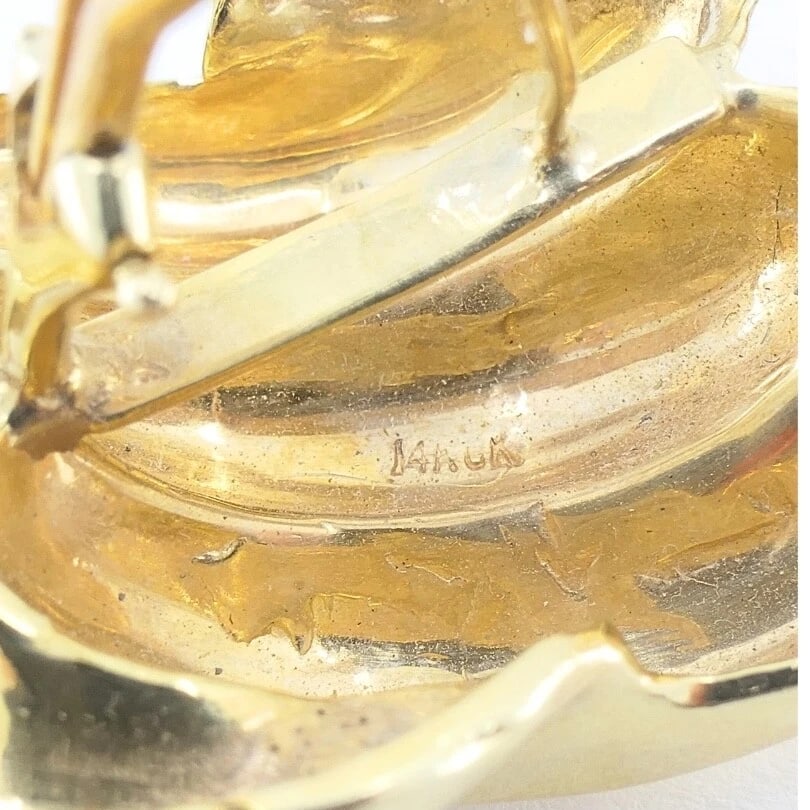 Vintage 14k Gold Earrings Swirl Design - 8