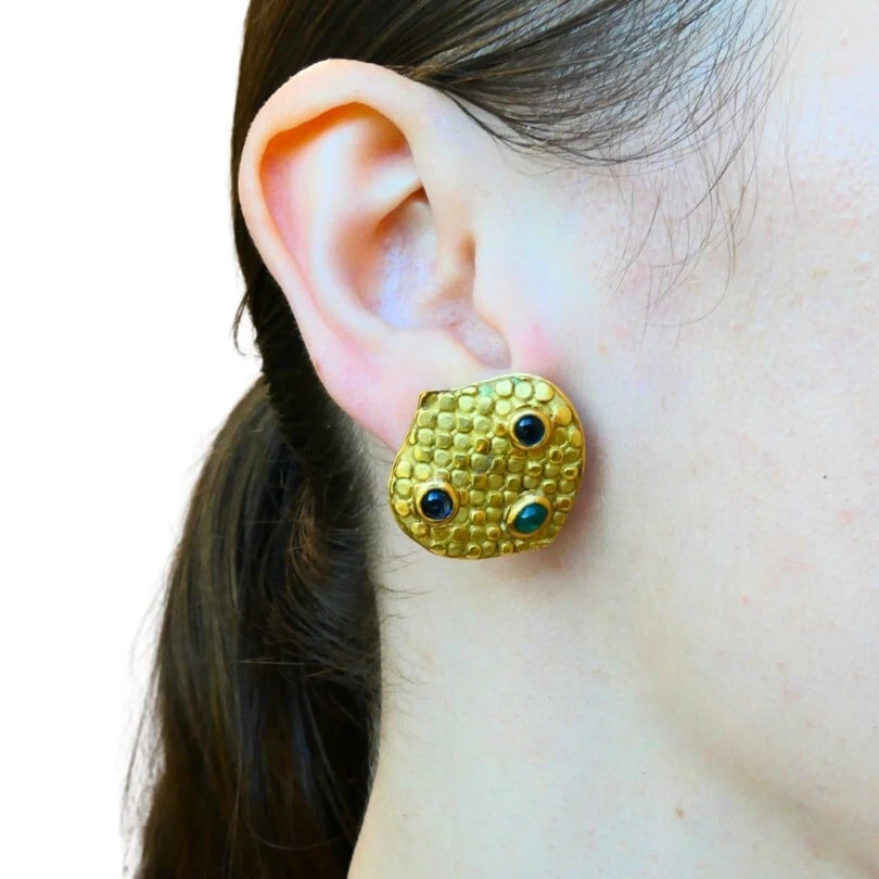 Vintage French EARRINGS 18k Gold Emerald Sapphire France Clip-On Esate Jewelry - 4