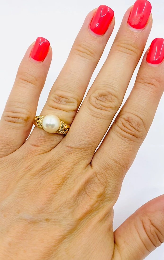 Bvlgari Pearl Diamond 18k Gold Cocktail Ring - 2