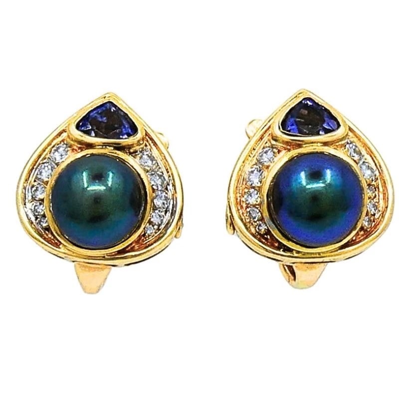 Vintage Marina B Earrings 18k Gold Black Pearl Gemstones: Title: Vintage Marina B Earrings 18k Gold Black Pearl Gemstones Description: Product details: DESNER: Marina B CRCA: 1980’s MATERALS: 18k Yellow old EMSTONE: Diamond, Pearl, Purple olite WEHT: 1