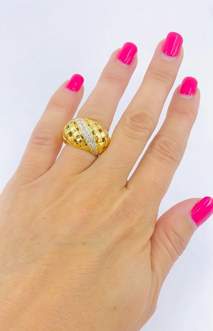 Tiffany and Co. 18K Gold Diamond Dome Vannerie Ring - 2