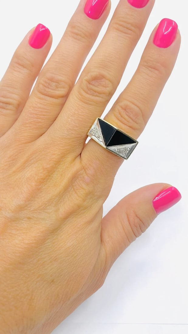 Vintage Geometric Ring 14k Gold Onyx Diamond - 2