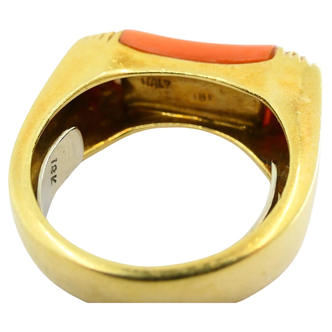 Van Cleef & Arpels Ring Coral Diamond 18k Gold - 9