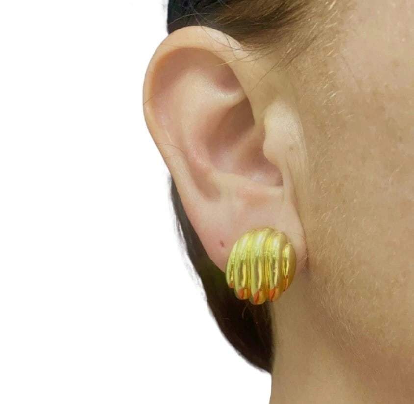 Cartier Earrings 18k Gold Shell Design - 3