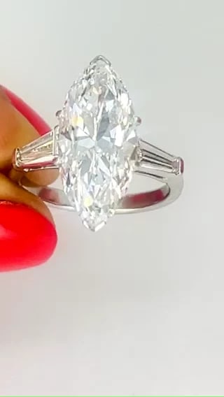Van Cleef & Arpels Marquise Diamond Platinum RING GIA 5.11-carat D VVS2 VCA - 2